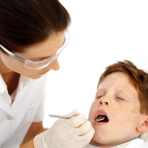 implantes dentales niños