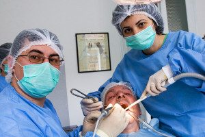 como elegir la mejor clinica de implantes dentales